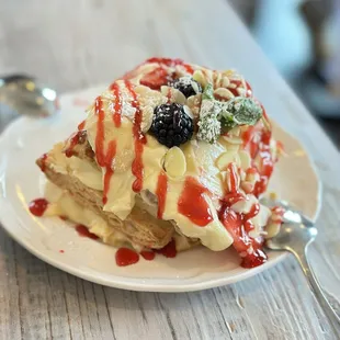 Pasticcera - Berry custard pastry