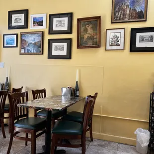 Very cute little restaurant!