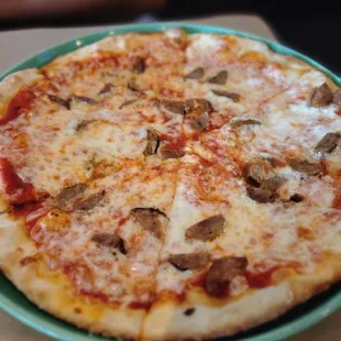 Pizza with sausage