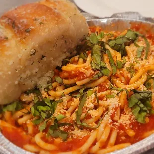 Pasta with garlic knot