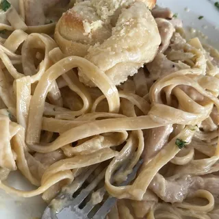 Fettuccine Alfredo