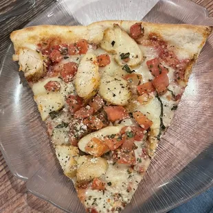 Chicken pizza!! Yummy!