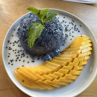 Mango and sticky rice