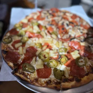 Pep, pineapple &amp; jalapeño 1/2 pizza