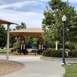 05/08/2020: Small playground