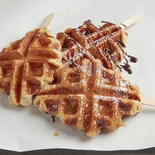 Plain Croffle , Chocolate and Caramel toppings #croffle