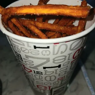 Sweet potato fries .