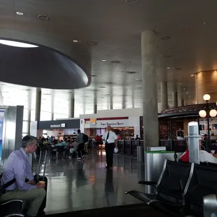 Love it! Licated in Southwest Terminal near gate 42