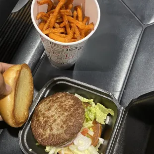 Veggie burger with sweet potatoes