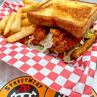 Street Heat Sandwich from ghost Kitchen |Instagram @restaurant_aholic