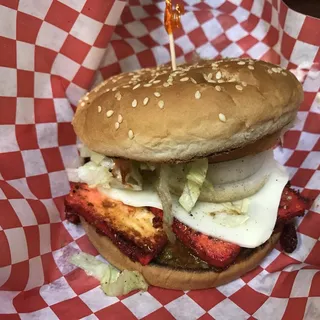 Achari Paneer Burger