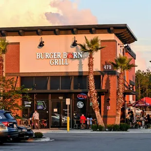 Burger Barn Exterior