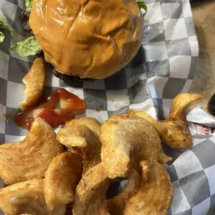 Lunch Special Hamburger &amp; Fries
