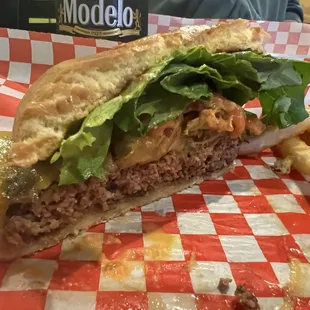 Is that burger side-eyeing me??