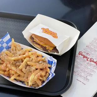 ig: @whatsviveating  | smash burger- single and screwed fries