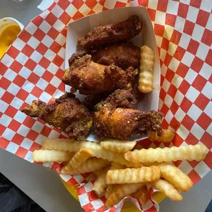 Lemon pepper wings with fries