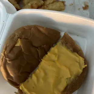 Nasty !! Ordered a grill cheese sandwich and got cheese on a hamburger bun!! Cheap nasty recycled food