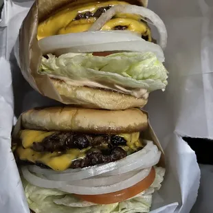 2 Double cheeseburgers