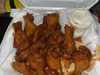 Willie's Famous Wings