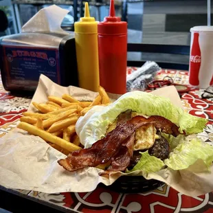 Bacon Cheeseburger w egg on lettuce wrap