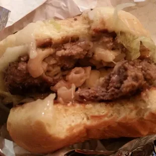 Mac&amp; cheese burger