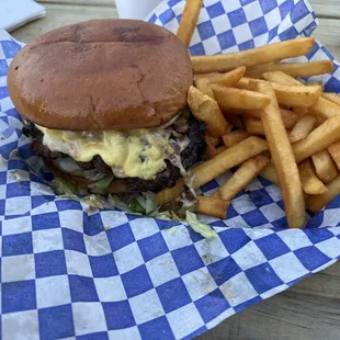 Philly cheesesteak buzz burger