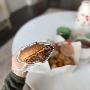 Cheeseburger