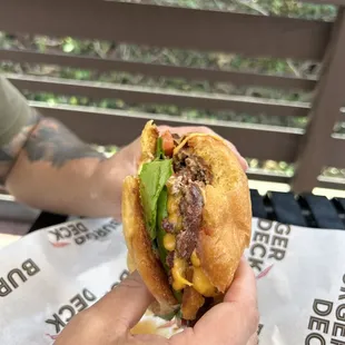 Deck burger