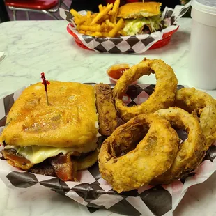 Texas Monthly with fresh cut onion rings! GREAT!