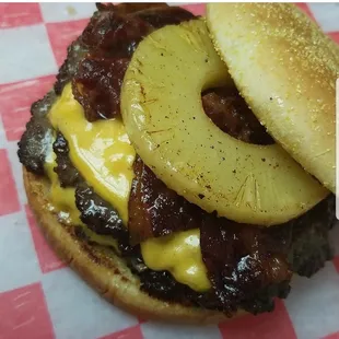 HAWAIIAN BURGER DBL BEEF BEEF BACON PINEAPPLE WITH LETTUCE TOMATOE AND BBQ