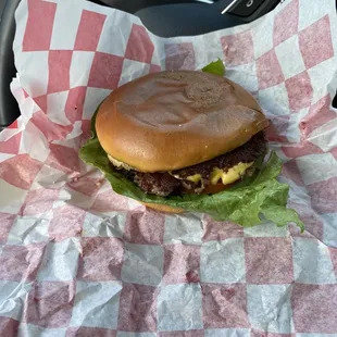 Regular Cheeseburger