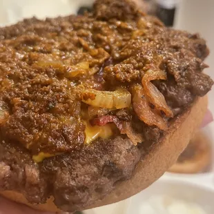 Chili cheese burger