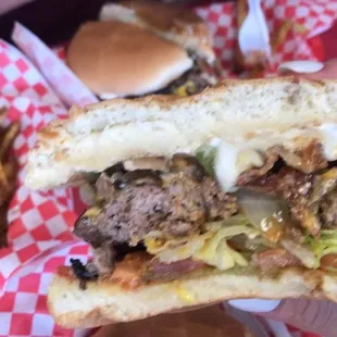 Regular jungle burger ! $7.95.