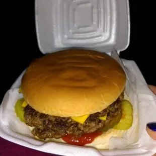 Double Deluxe Burger w/double meat,pickles,cheese,ketchup yummmmmm