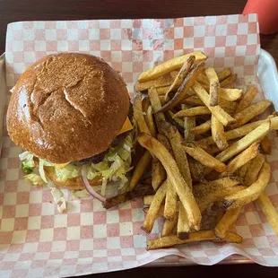 Classic Burger &amp; seasoned fries
