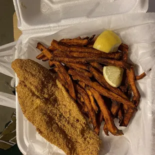 1 Pc Catfish Basket with Sweet Potato Fries - Catfish was amazing...the fries on the other hand is ok