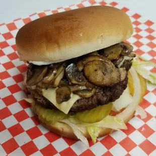 Mushroom Cheeseburger