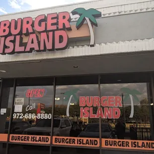 Burger Island Front of store