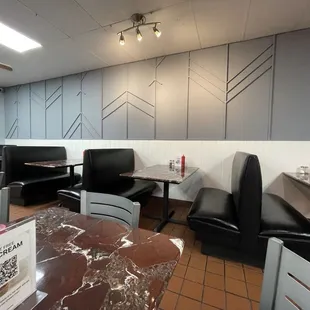 diner seating and tv