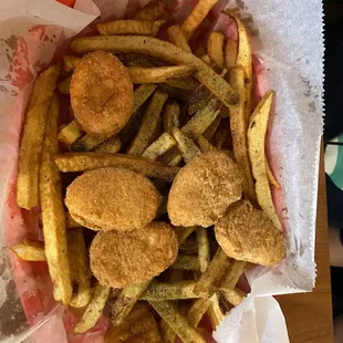 Kids chicken nugget meal