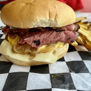 Pastrami Burger