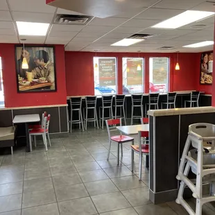 the interior of a fast food restaurant
