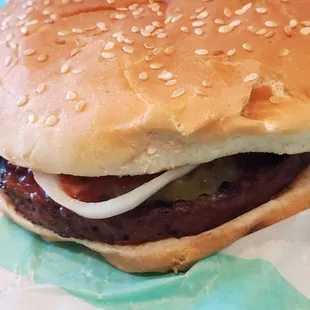 Flat, smashed/squashed  Impossible Whopper. No, this guy doesn&apos;t look like meat and,lol, doesn&apos;t taste like one. It shouldn&apos;t. Taste was ok.