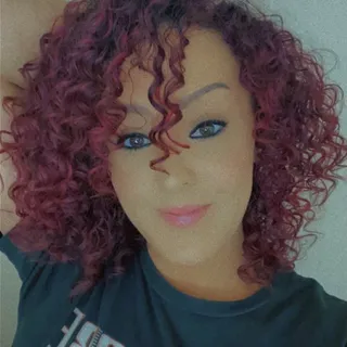 Kat E.