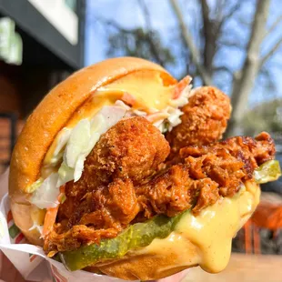 Crispy Vegan Chicken sandwich with seasonal pulled patch, homemade coleslaw &amp; hunny mustard sauce