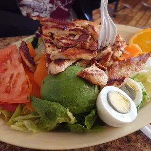 Grilled chicken salad (pita bread comes on the side - not pictured)