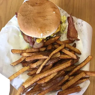 When there&apos;s no room inside the burgers they put it on the side