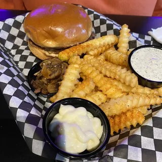WHISKEY MUSHROOM BURGER
