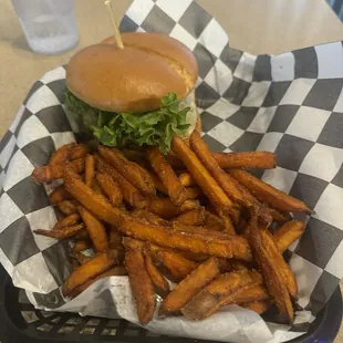 Green chili burger