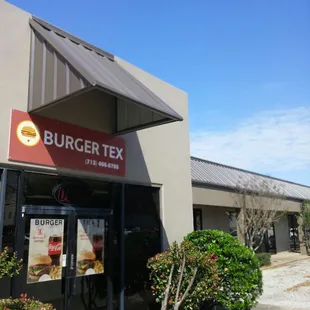 A new tag on Burger Tex face!